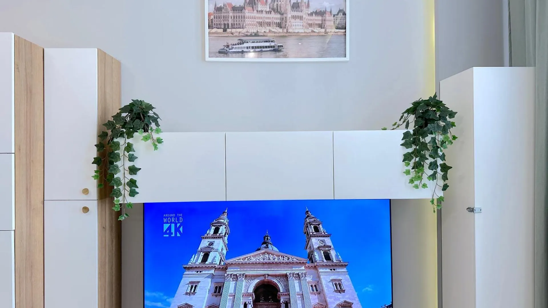 Lovely 3-Bedroom In Downtown With Modern Design And Ac ブダペスト